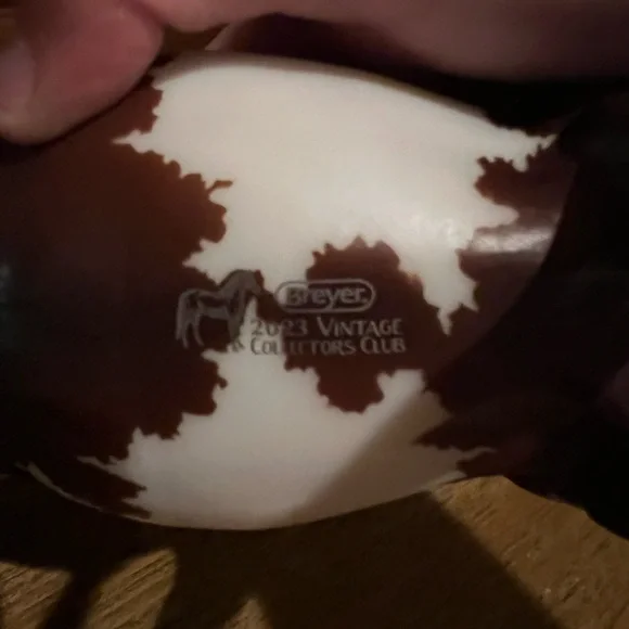 Breyer Vintage Club 2023 - Go Figure - Picture 6 of 10